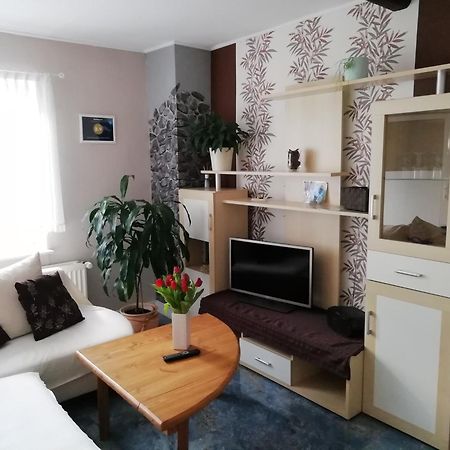 Ferienwohnung Zur Alten Schule Pritzwalk Luaran gambar