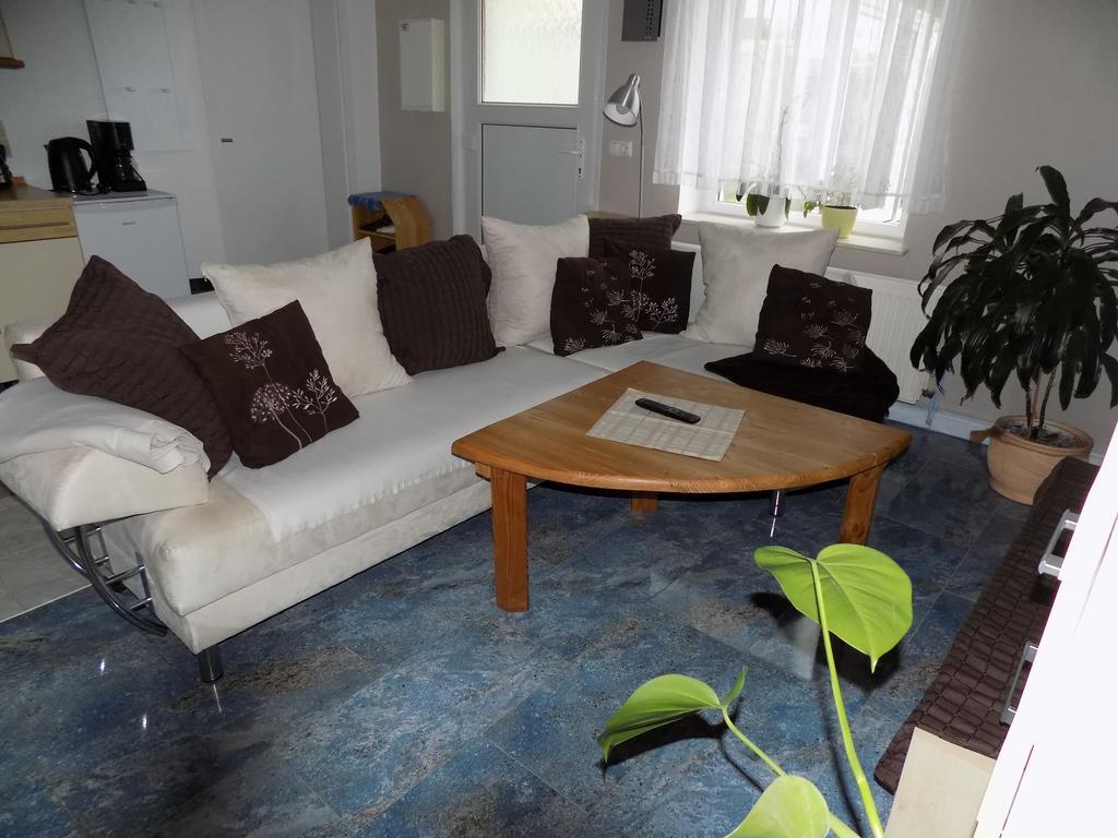 Ferienwohnung Zur Alten Schule Pritzwalk Luaran gambar